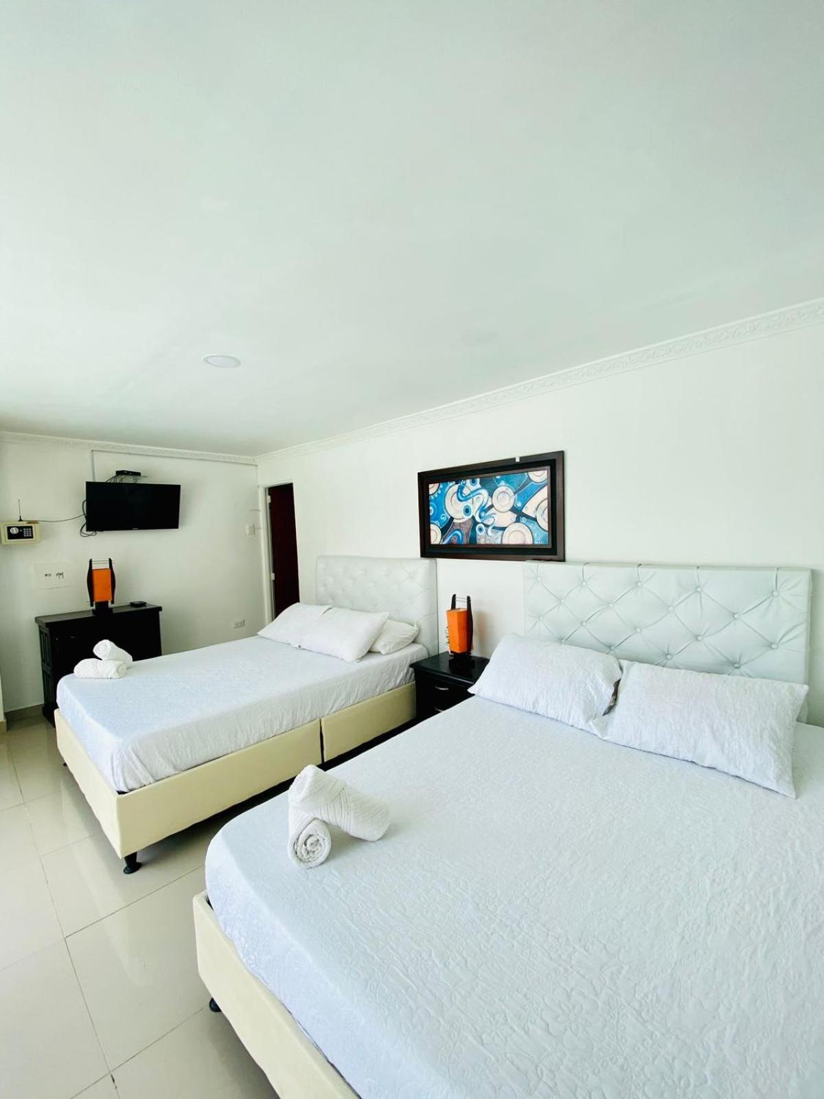 Hotel West California Puerto Espejo Екстер'єр фото
