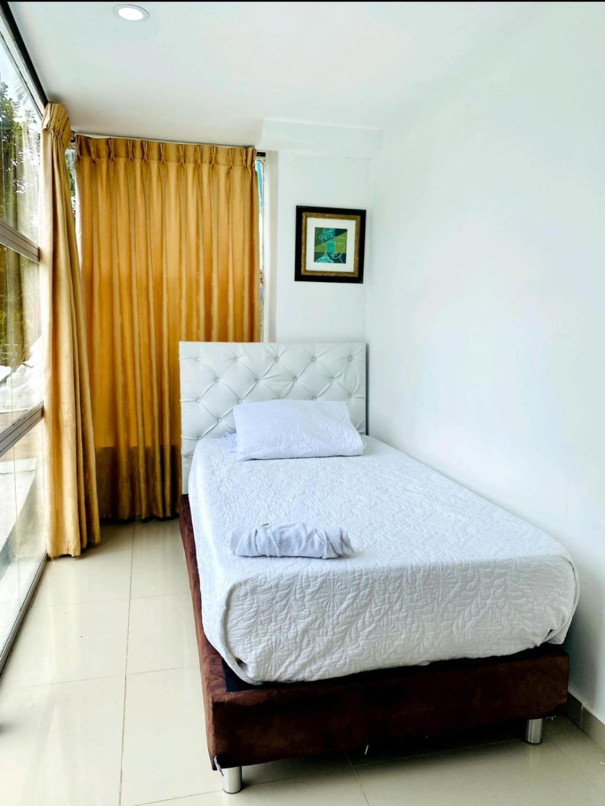 Hotel West California Puerto Espejo Екстер'єр фото