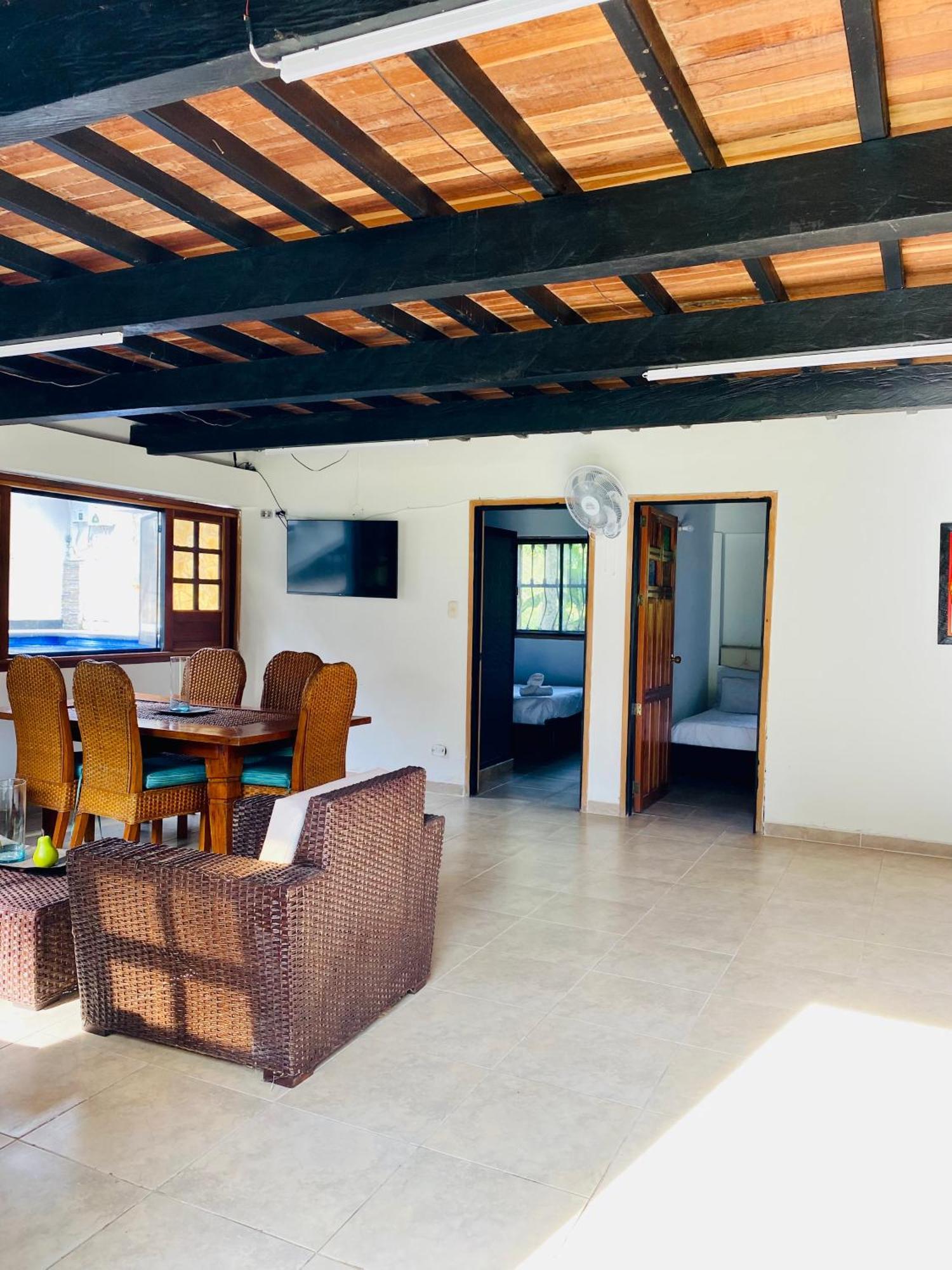 Hotel West California Puerto Espejo Екстер'єр фото